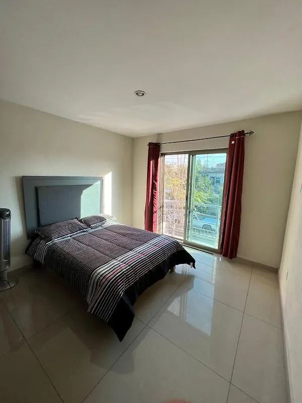 Residencia En Guadalajara Villa